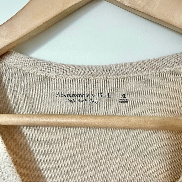 Abercrombie and Fitch Soft A&F Cozy Cream Henley Bodysuit Button Down XL - Picture 3 of 4